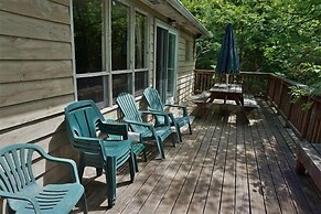 156 Eels Lake 2 Bedroom Cottage