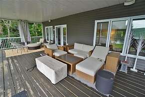 487 Bay Lake 4 Bedroom Cottage