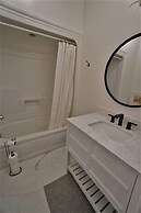 487 Bay Lake 4 Bedroom Cottage