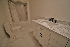 487 Bay Lake 4 Bedroom Cottage