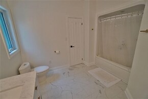 487 Bay Lake 4 Bedroom Cottage