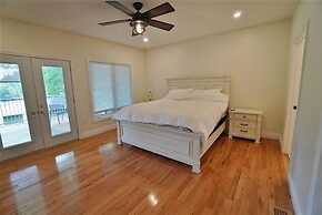 487 Bay Lake 4 Bedroom Cottage