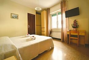 Hotel La Mediterranea