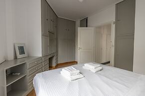 Massive 2-apartment Combo Unbeatable Acropolis Views Sleeps 9