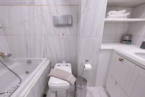 Massive 2-apartment Combo Unbeatable Acropolis Views Sleeps 9