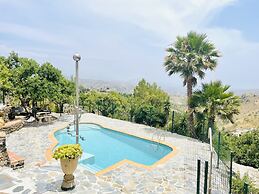 Casa Rural Comares con Piscina Privada by At Home