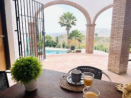 Casa Rural Comares con Piscina Privada by At Home