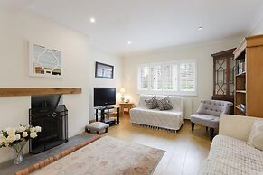 4 Guests - Pet Friendly - Cottage Retreat