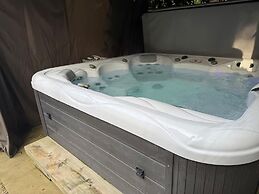 4 Guests - Pet Friendly - Cottage Retreat