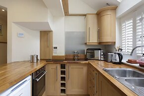 4 Guests - Pet Friendly - Cottage Retreat
