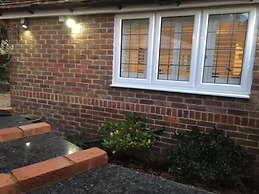 4 Guests - Pet Friendly - Cottage Retreat