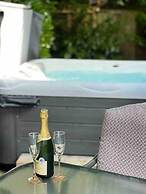 4 Guests - Pet Friendly - Cottage Retreat