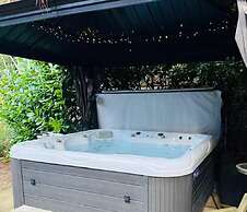 4 Guests - Pet Friendly - Cottage Retreat
