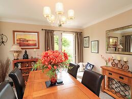 3 Chantry Hill