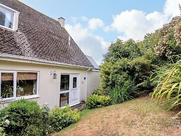 3 Chantry Hill