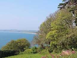 3 Chantry Hill