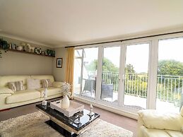 3 Chantry Hill