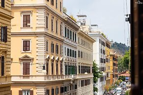 Cola di Rienzo Apartment
