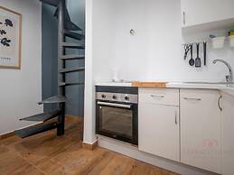Th08 Apartamento Moderno con Patio Privado