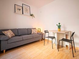 Th08 Apartamento Moderno con Patio Privado