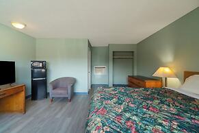 Capital O Parker Motel Clute Jackson Tx 332