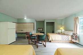 Capital O Parker Motel Clute Jackson Tx 332
