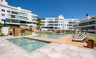 Cobertura C/jacuzzi e Churrasq em Jurere Rvo401