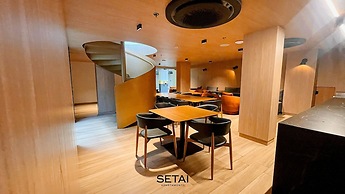 Edition - by Setai Apartaments