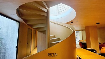Edition - by Setai Apartaments