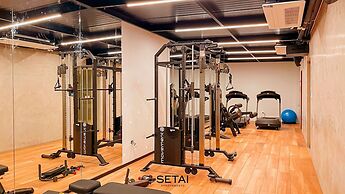 Edition - by Setai Apartaments
