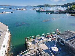 Inn on the Harbor