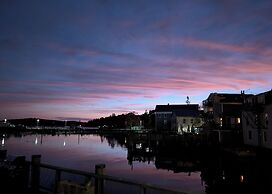 Inn on the Harbor