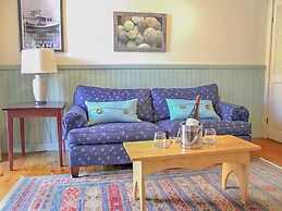 Inn on the Harbor