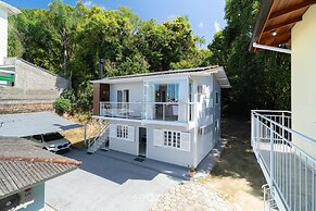 Aptos a 2min da Praia de Canasvieiras Floripa-sc RTB