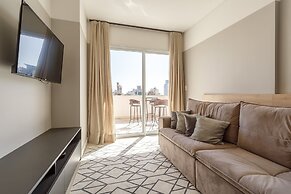 Apartment in the Center With Pool Rri103