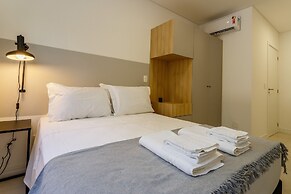 Apartment in the Center With Pool Rri103