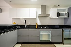 Charming apt w/ Balcony 150m From the Beach Abc0403