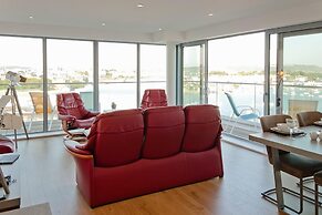 2 Bed - Leeward House by Pureserviced
