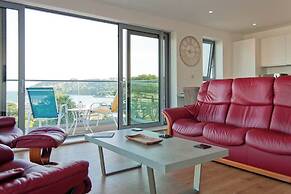 2 Bed - Leeward House by Pureserviced