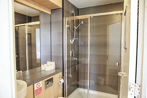 Jubilee Ground-floor Double Bedroom