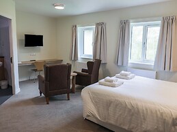 Jubilee First-floor King-size Bedroom