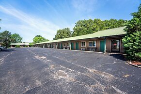 Fishtale Lodge