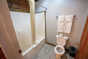 Fishtale Lodge