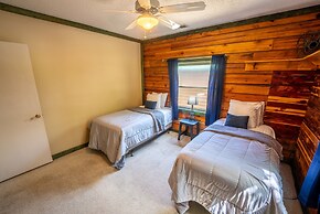Fishtale Lodge