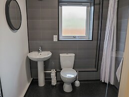 Jubilee Two Bedroom Bungalow Pet Free