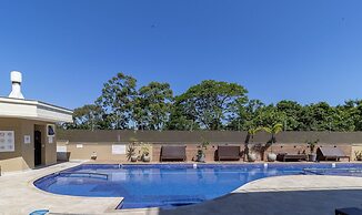 Apartment w/ BBQ 500m From the Beach Rlv0206