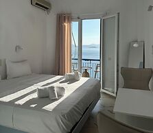 Avra Hotel