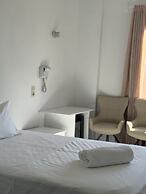 Avra Hotel