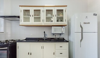Cozy Apartment 5 Mi From the Beach, Floripa Ece104