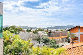New Studio 4 min From Lagoa da Conceicao Ecm204